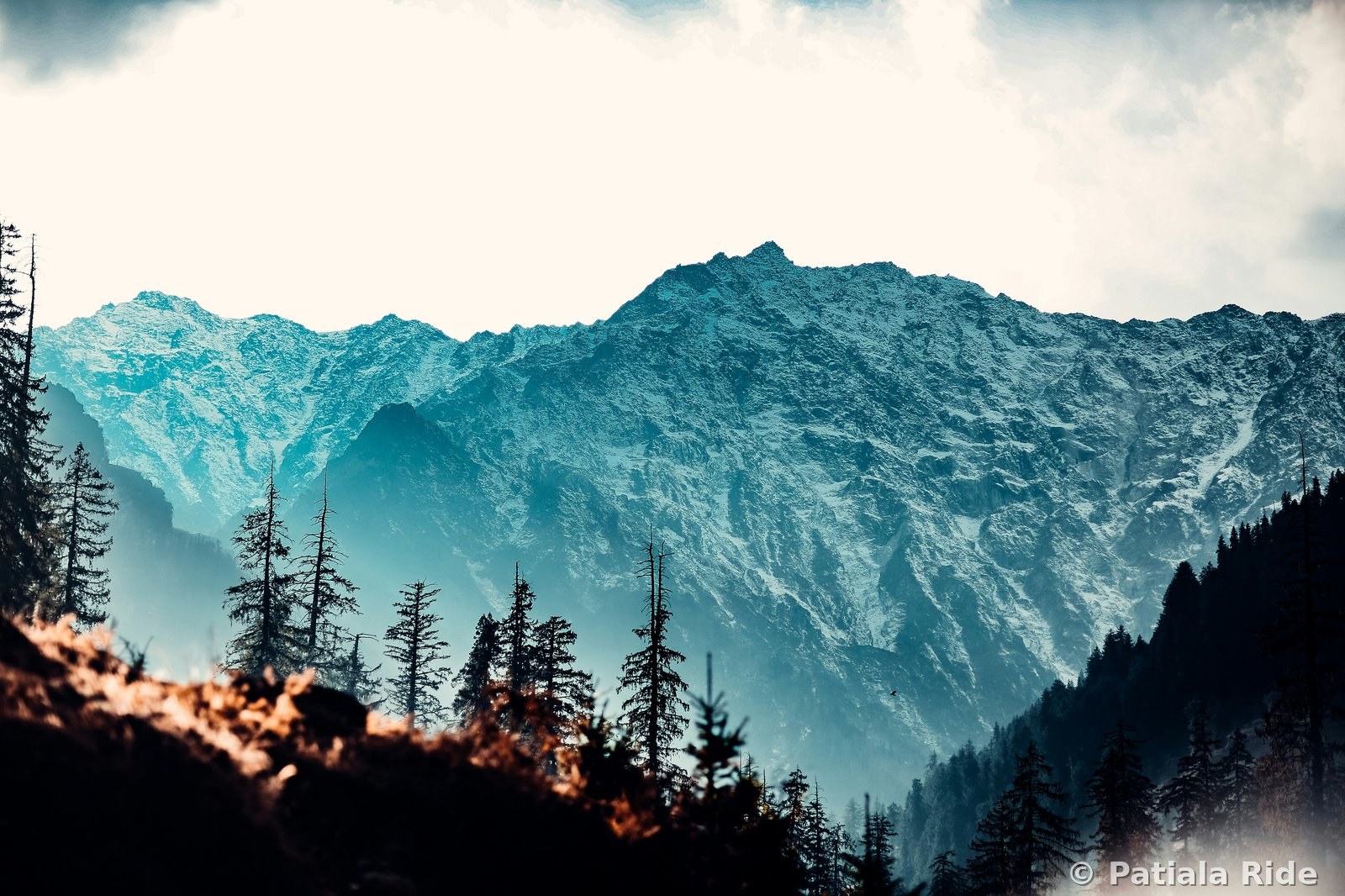 Manali snow mountains